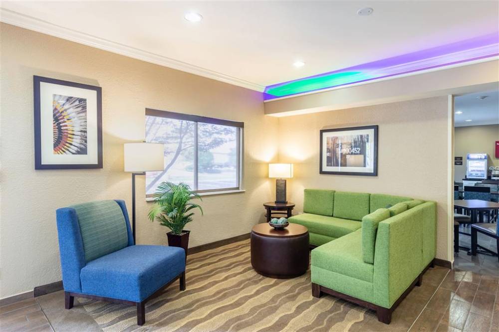 Comfort Inn South Tulsa -  Woodland Hills 5