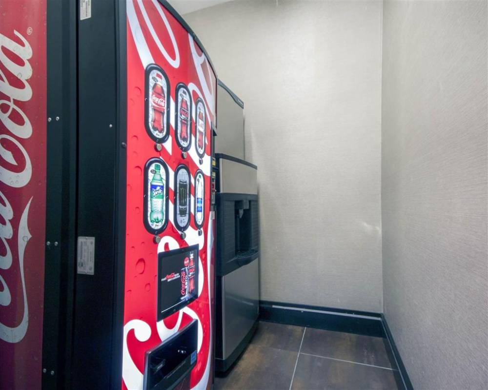 Comfort Inn & Suites I-10 Airport 3