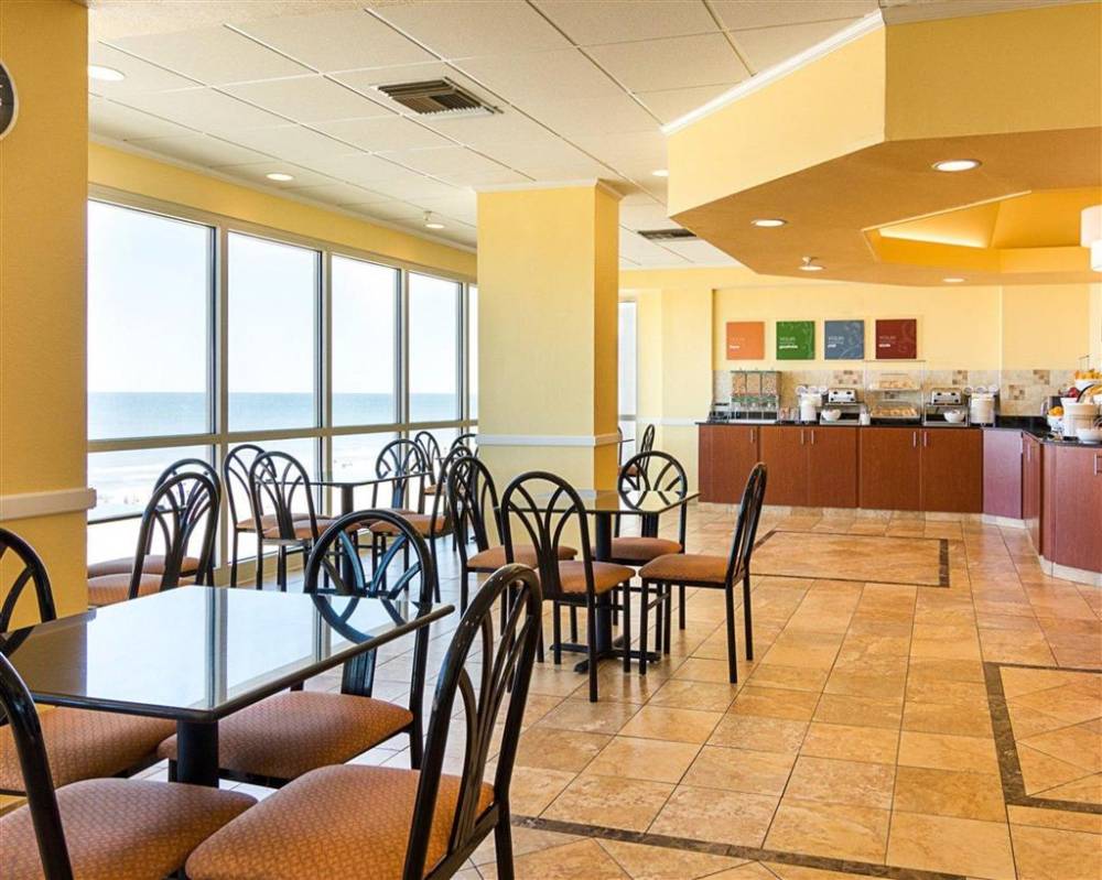 Comfort Suites Beachfront 10