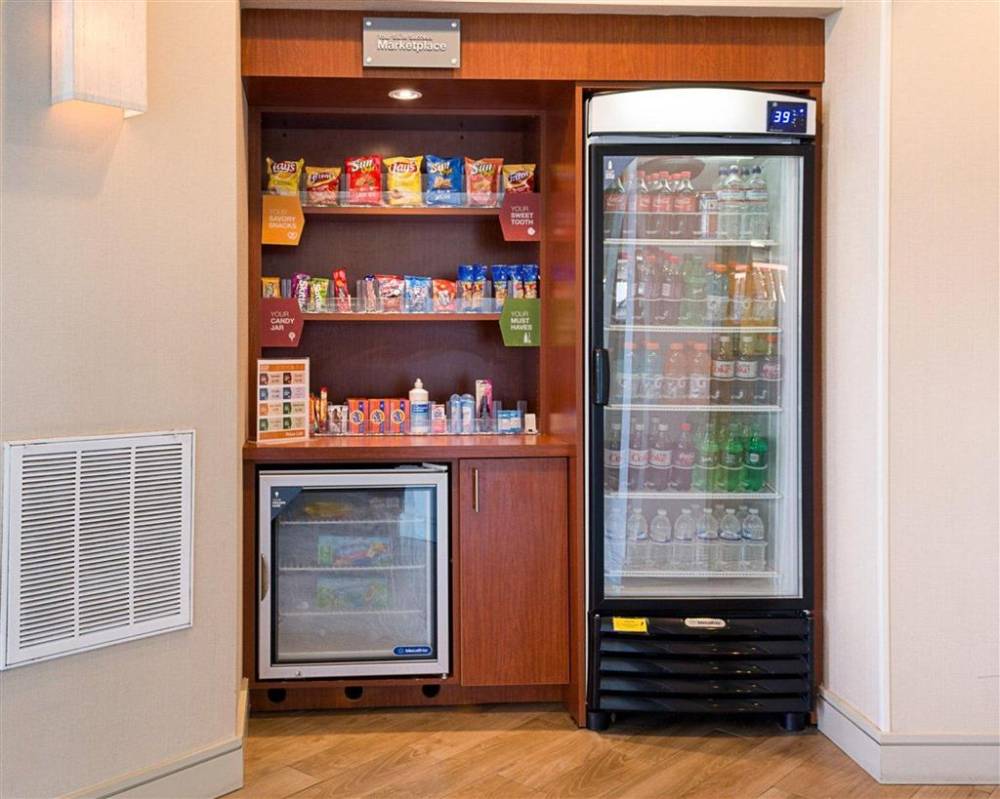 Comfort Suites Beachfront 5
