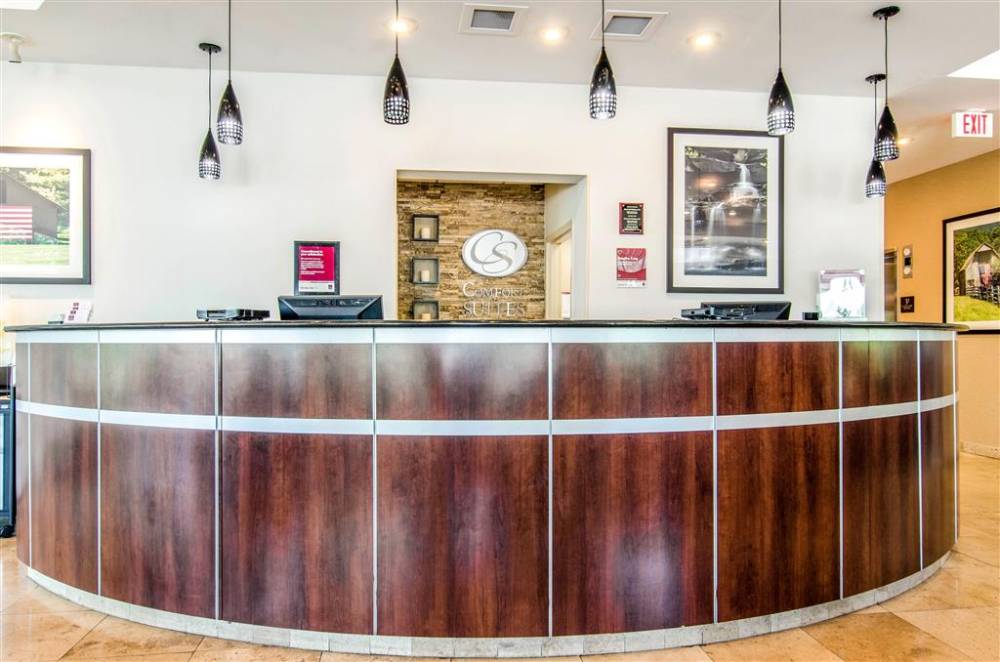 Comfort Suites Bentonville 5