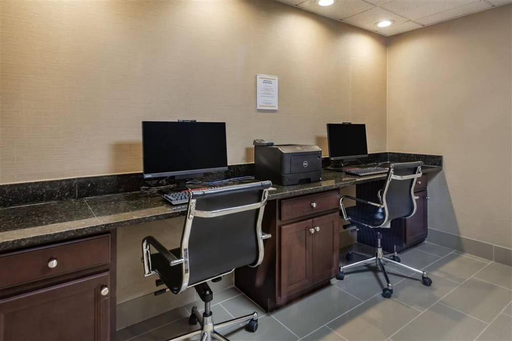 Comfort Suites Bethlehem 8