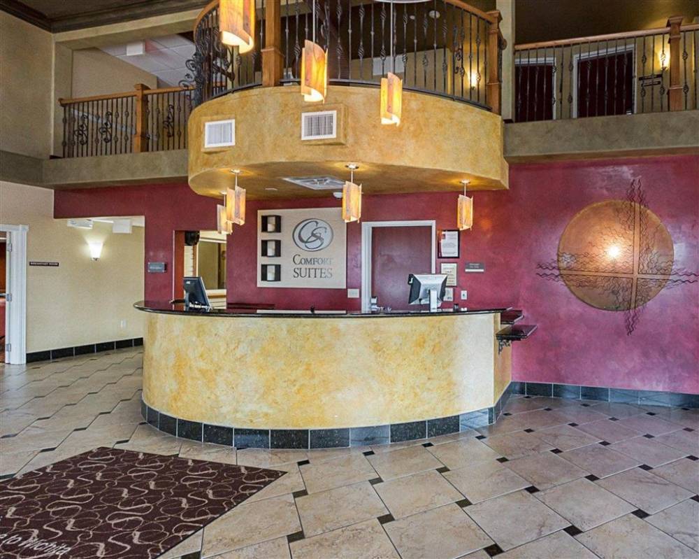 Comfort Suites 6