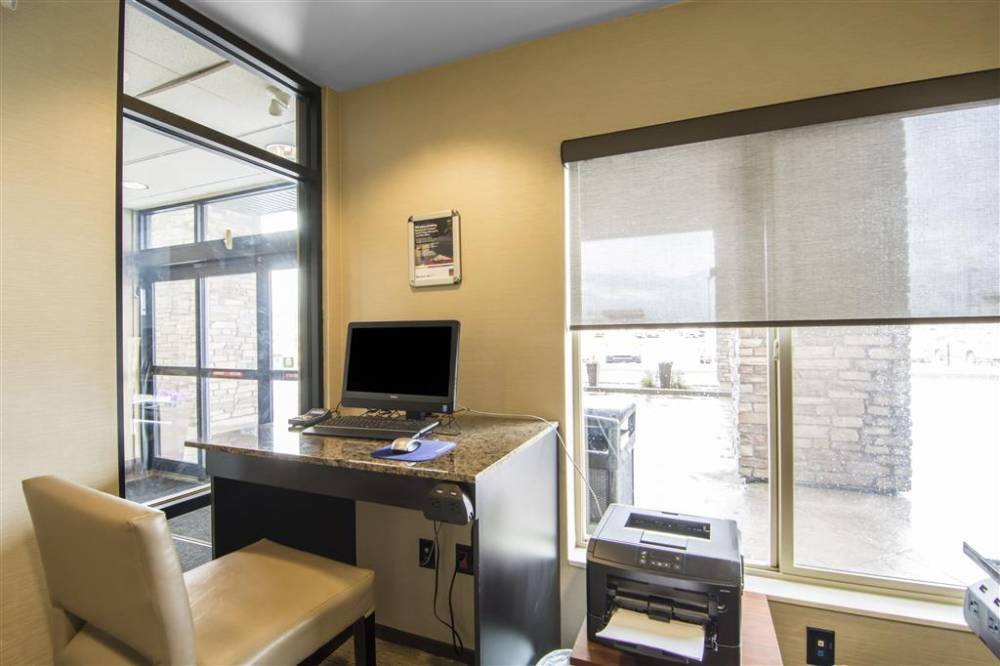 Comfort Suites 5