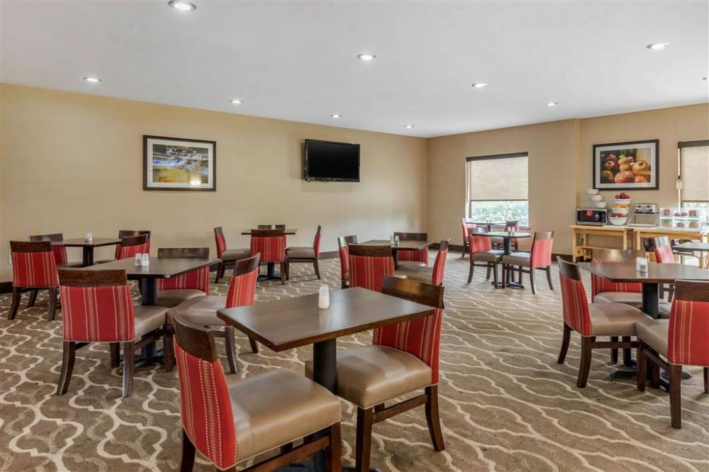 Comfort Suites Dayton-wright Patterson 5