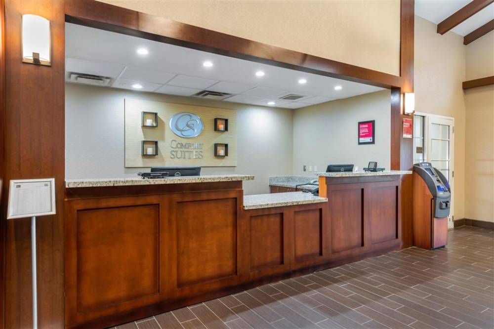 Comfort Suites Downtown 5