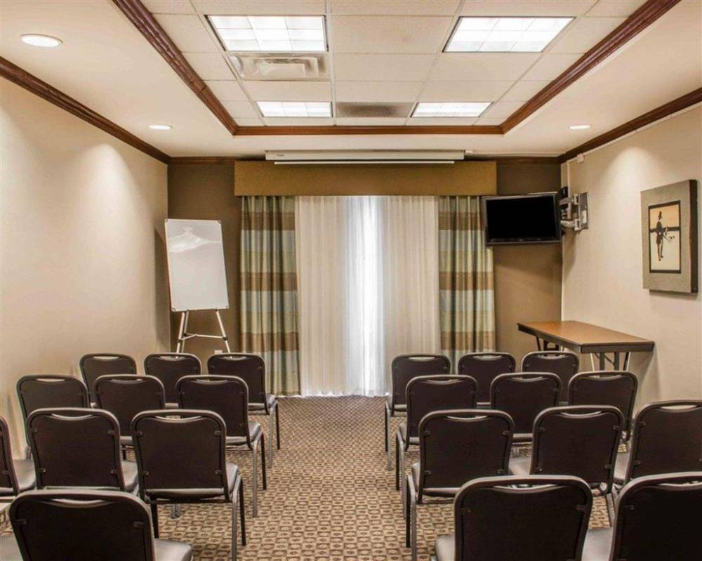 Comfort Suites Huntsville 5