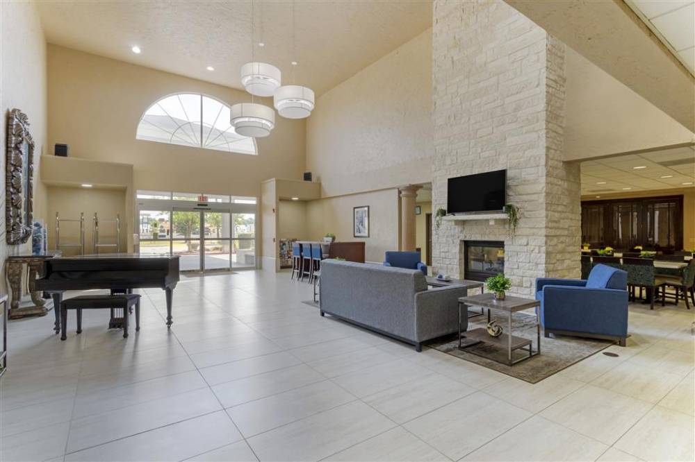Comfort Suites Kingwood Houston North 7