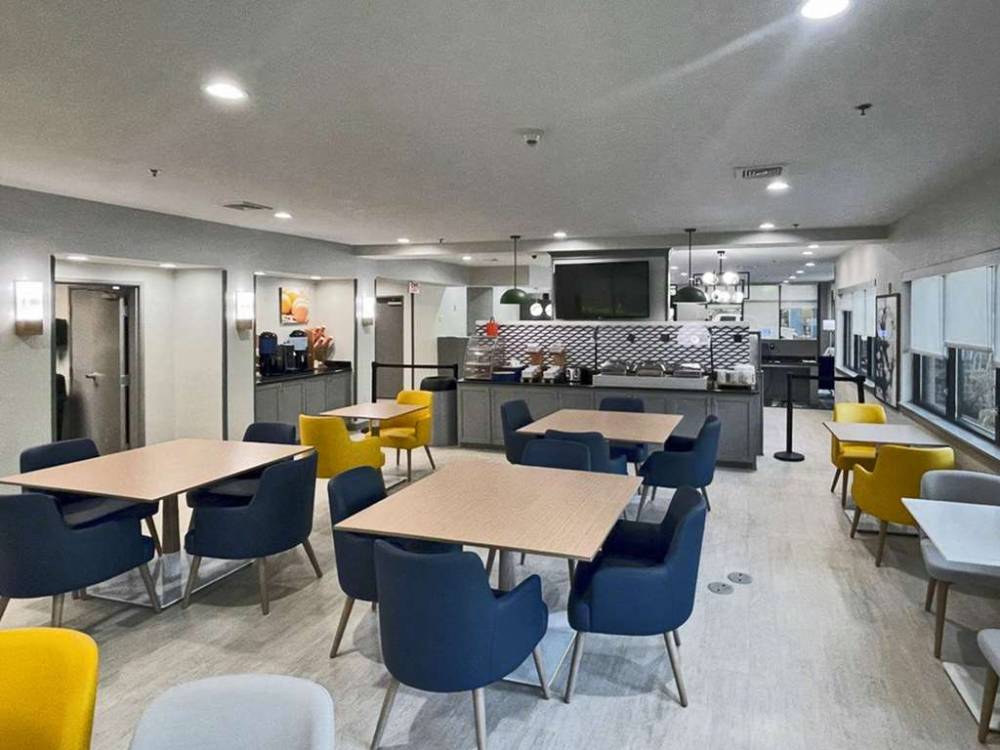 Comfort Suites Mobile-south Alabama University Area 6