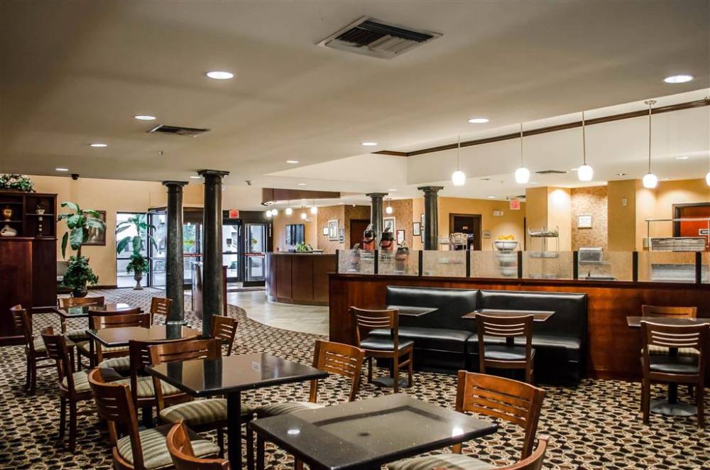 Comfort Suites Mobile West Tillmans Corn 7