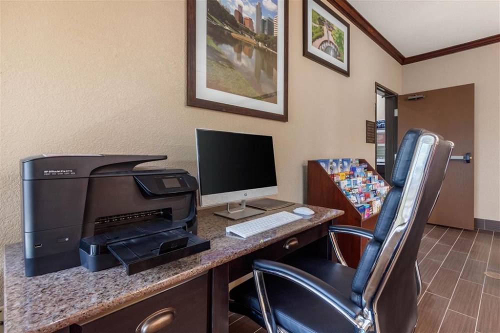 Comfort Suites Omaha East-council Bluffs 4