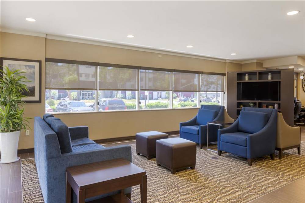 Comfort Suites Ontario Airport Conventio 7