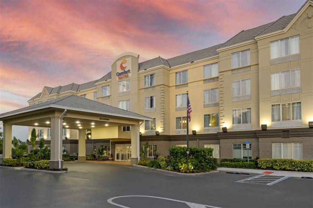 Comfort Suites Orlando 2