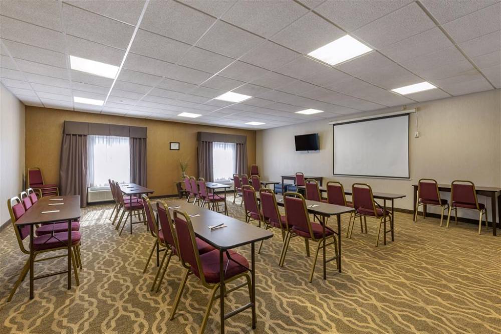 Comfort Suites Perrysburg - Toledo South 5
