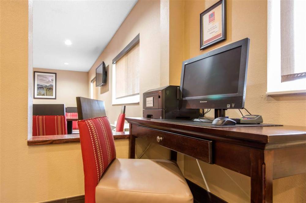 Comfort Suites Rochester Henrietta Unive 3