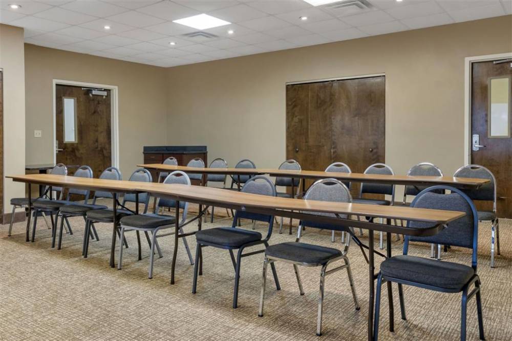 Comfort Suites West Jacksonville 2
