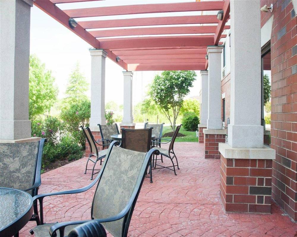 Comfort Suites West Warwick - Providence 5