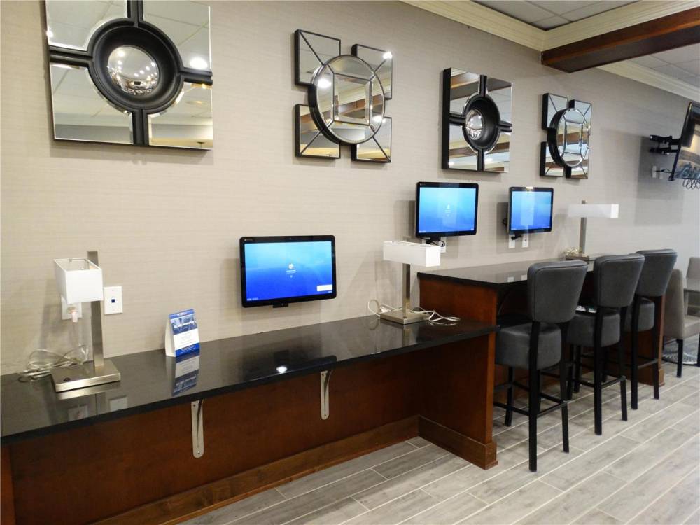Cottonwood Airport And Expo Hotel Louisville  3