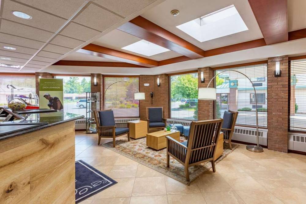 Country Inn And Suites By Radisson Traverse City Mi 4