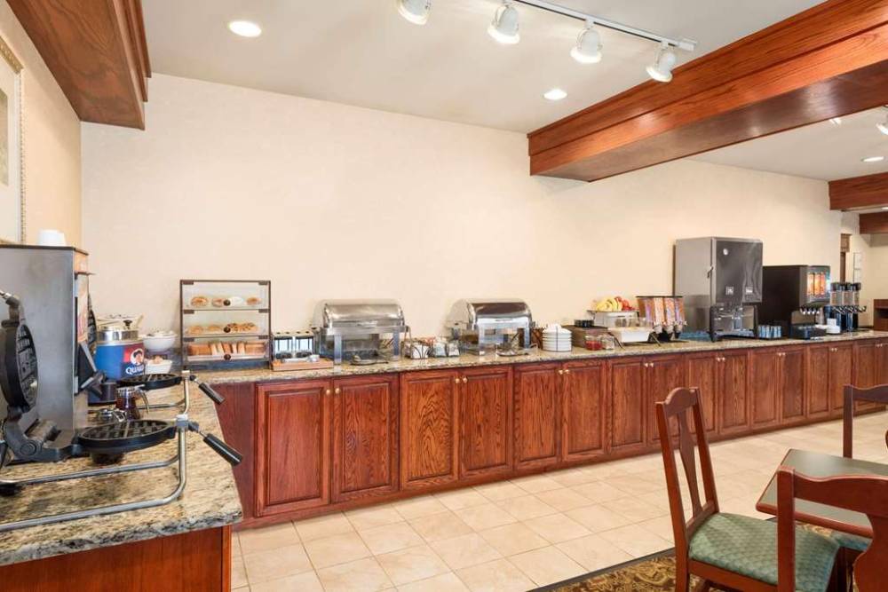 Country Inn & Suites By Radisson Council Bluffs Ia 7