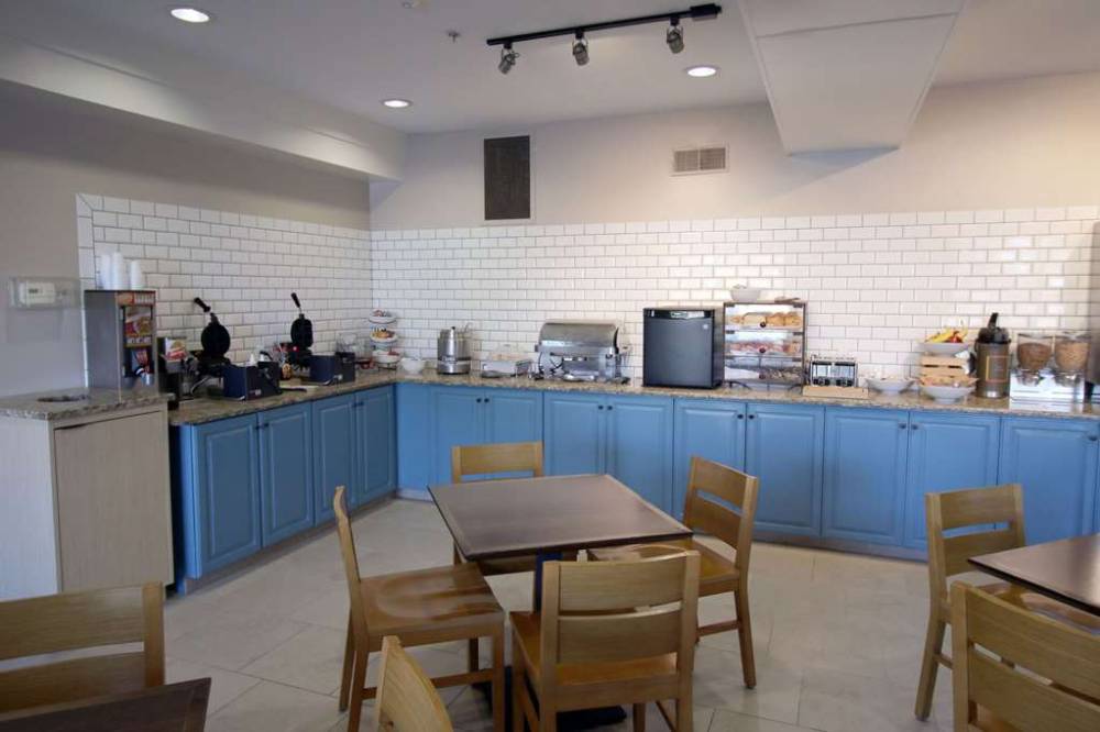 Country Inn & Suites By Radisson Council Bluffs Ia 8