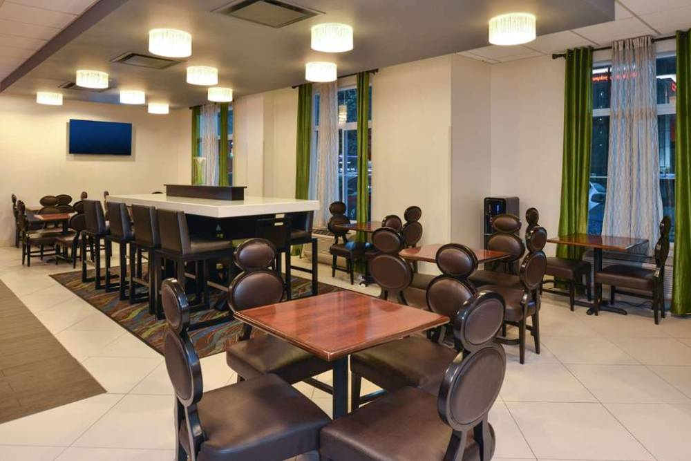 Country Inn & Suites By Radisson Nashville Airport Tn 8