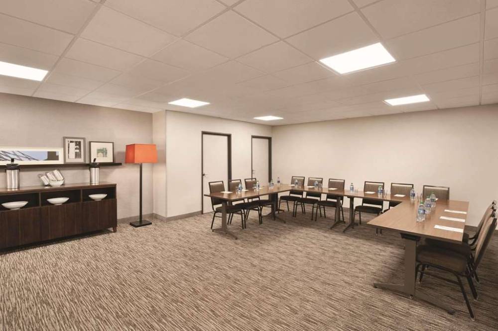 Country Inn & Suites By Radisson Savannah Midtown Ga 4