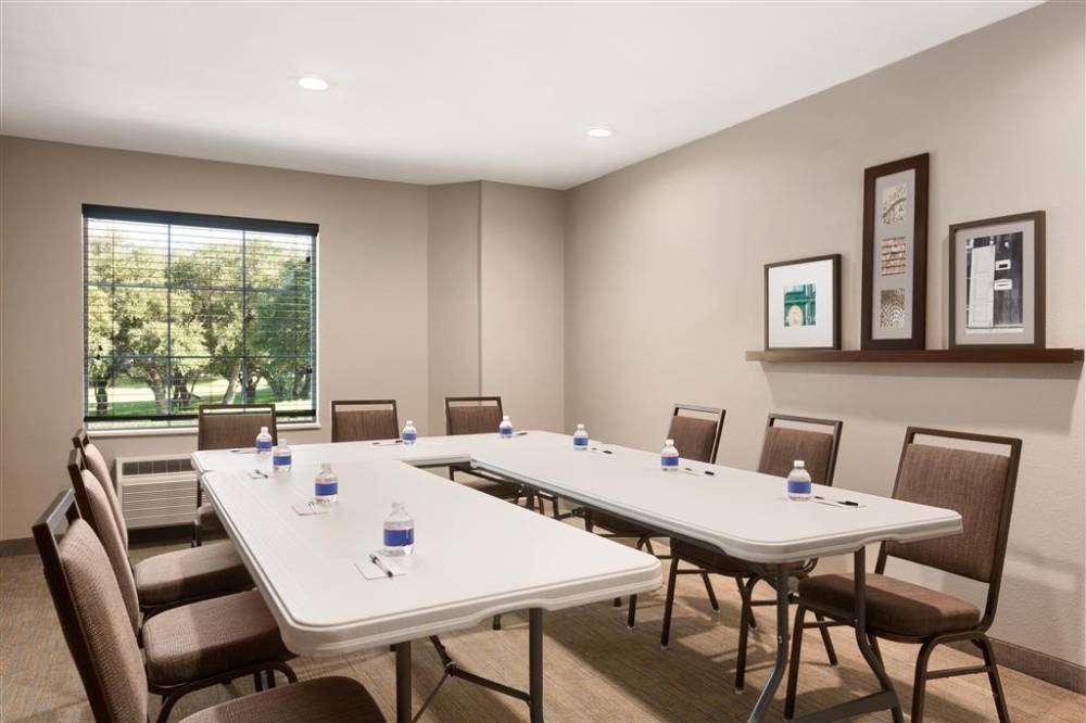 Country Inn Suites Medical Ctr 2