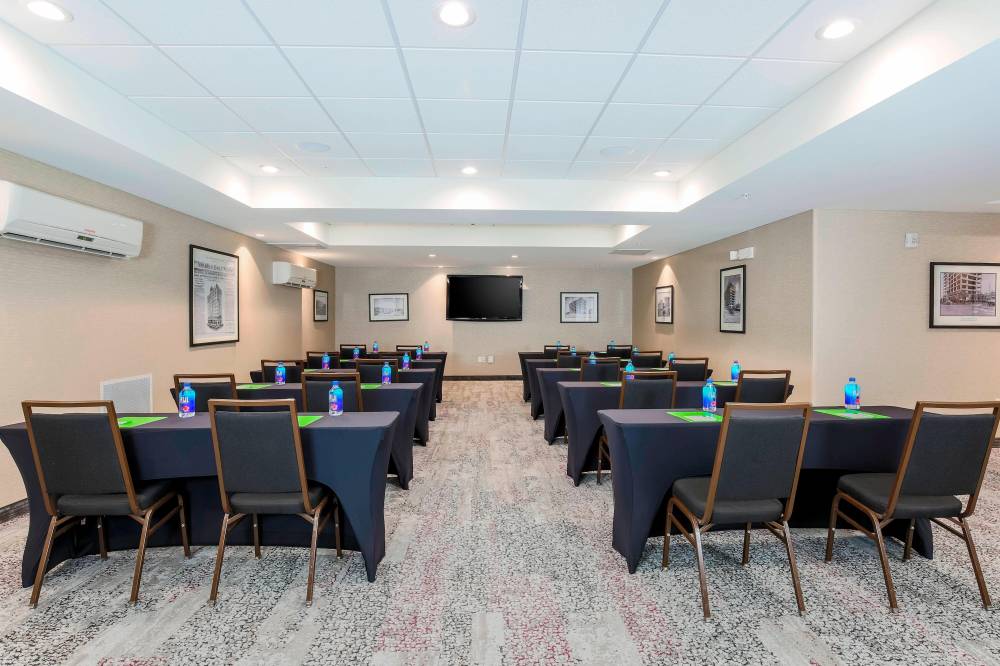 Courtyard By Marriott Amarillo Downtown 6