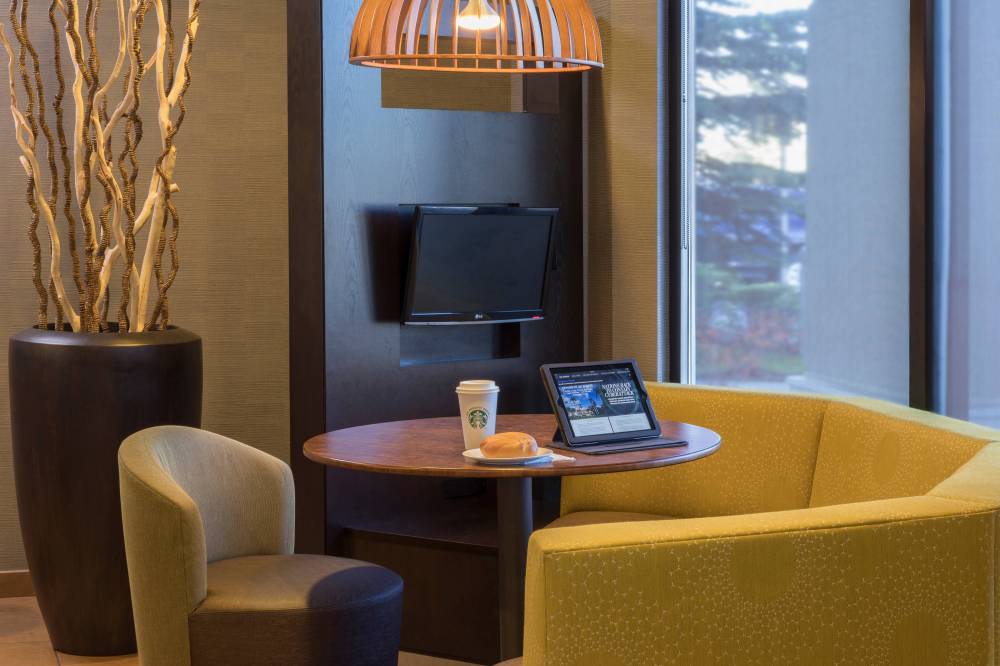 Courtyard By Marriott Anchorage Airport 7
