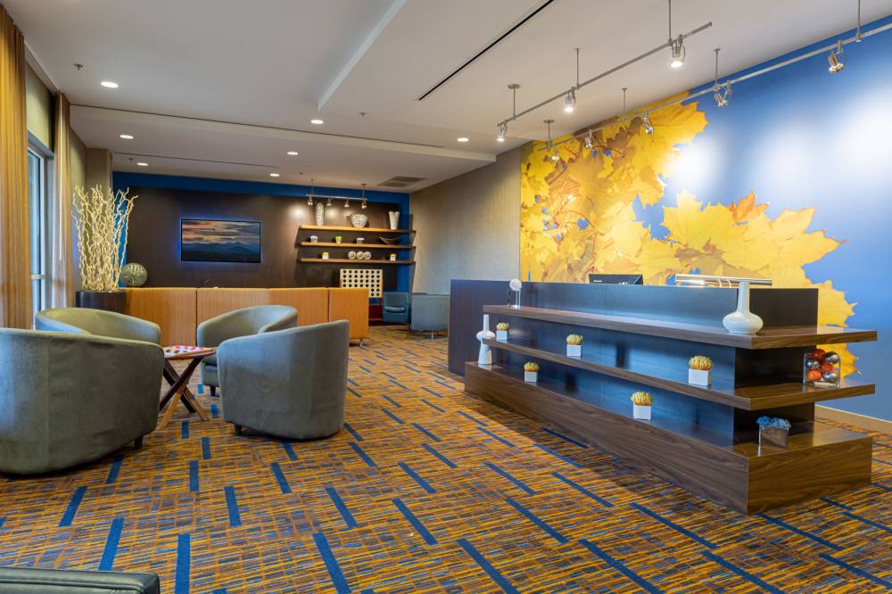 Courtyard By Marriott Asheville Airport 9