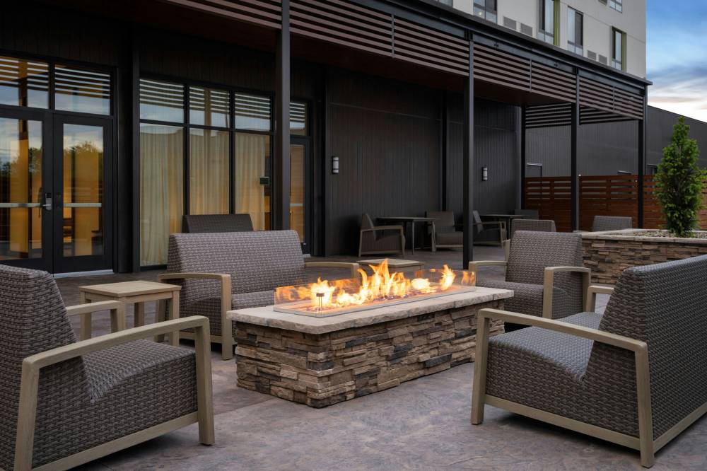 Courtyard By Marriott Billings 7