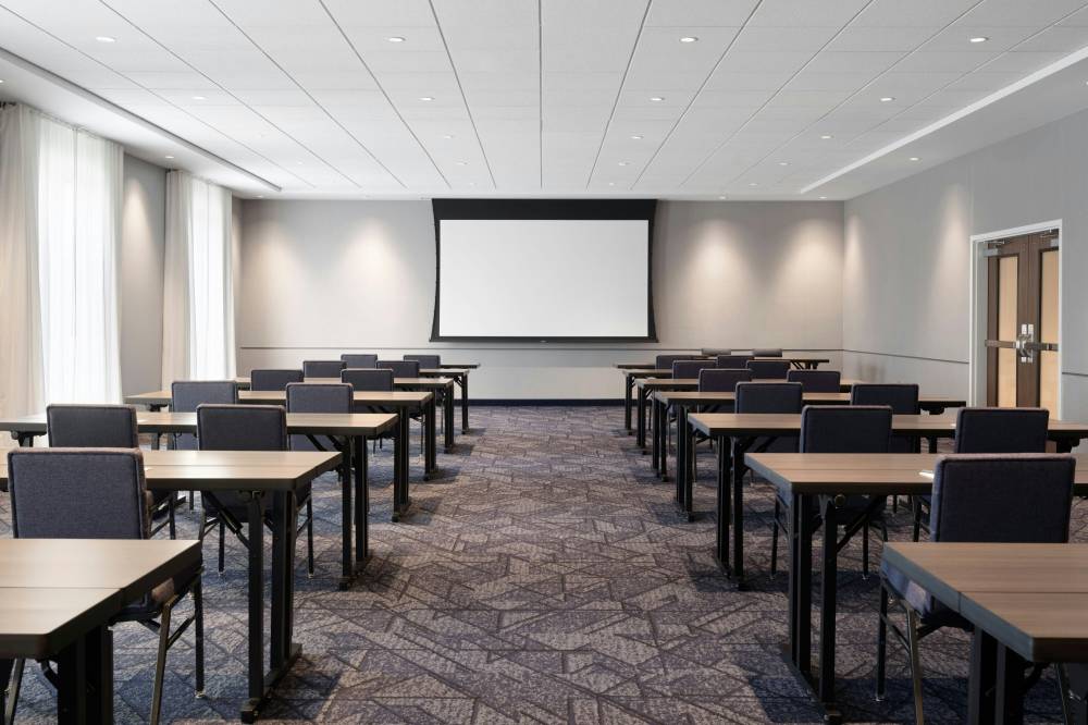Courtyard By Marriott Billings 8