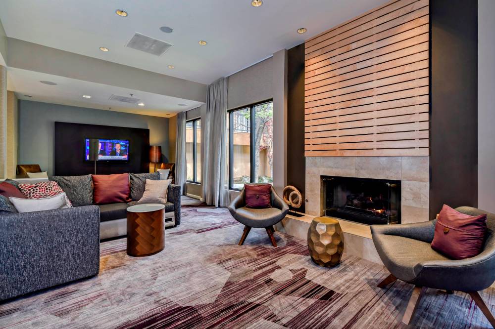 Courtyard By Marriott Boise Downtown 8