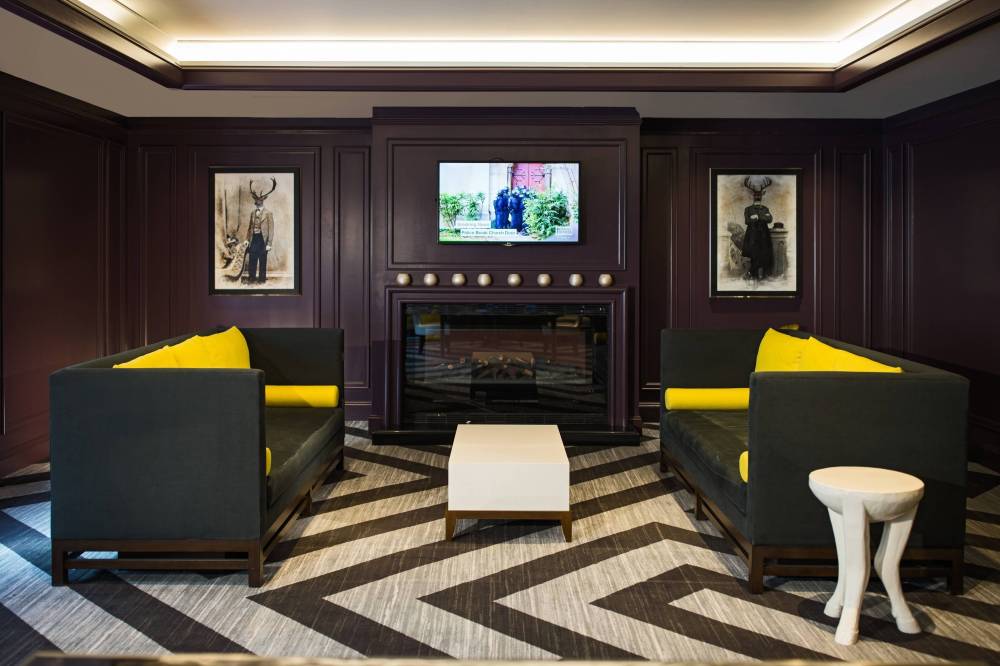 Courtyard By Marriott Boston Downtown 9