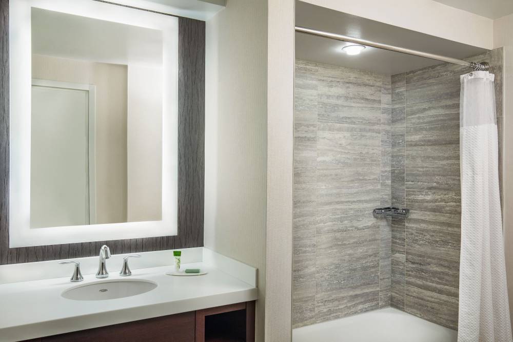 Courtyard By Marriott Boston Downtown 2