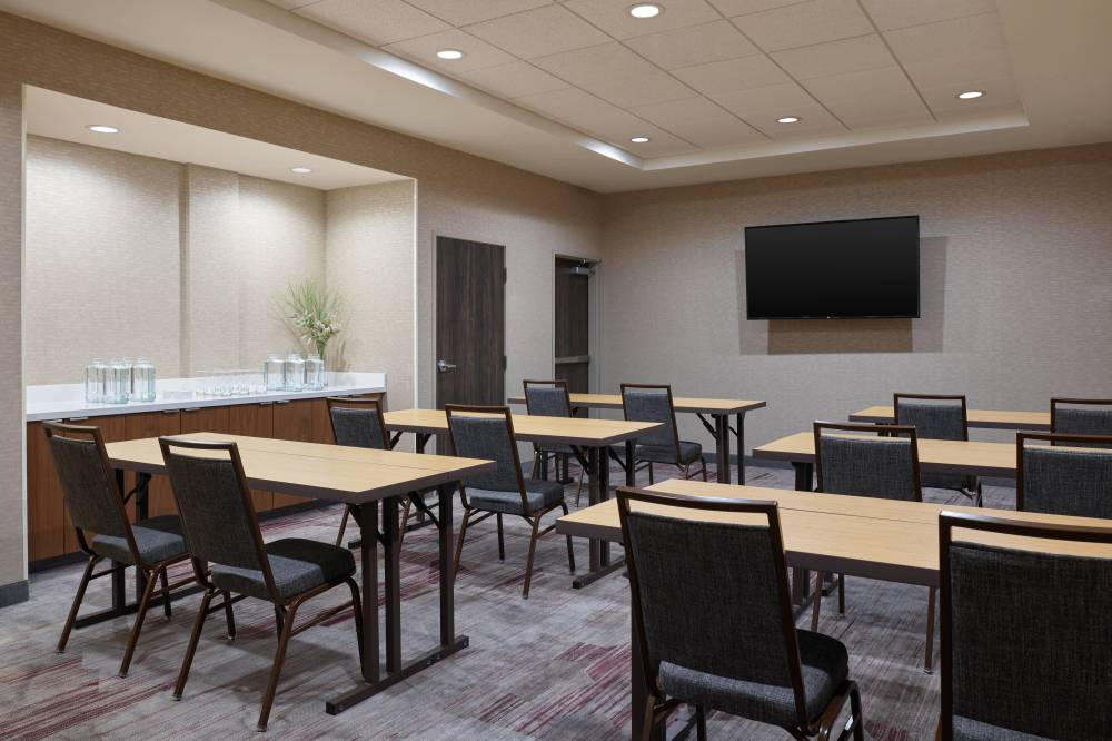 Courtyard By Marriott Denver Aurora 8