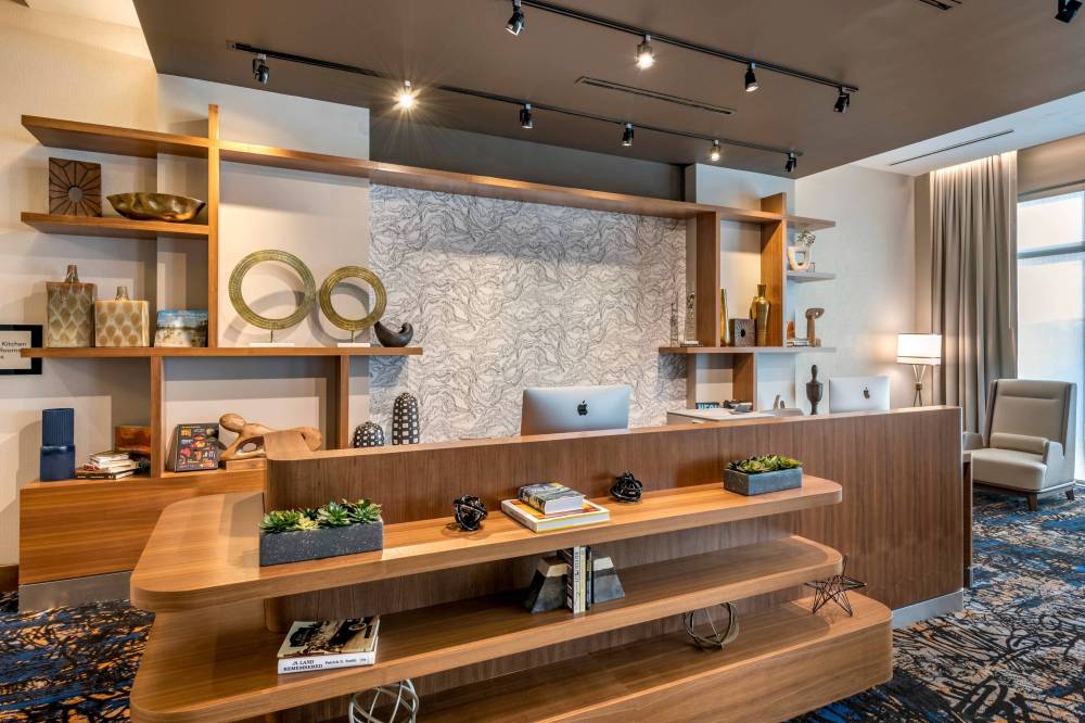 Courtyard By Marriott Fort Lauderdale Downtown 3
