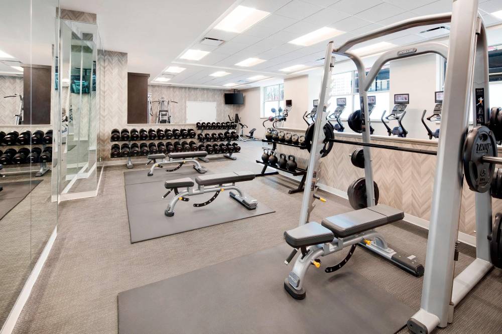 Courtyard By Marriott Indianapolis Downtown 8