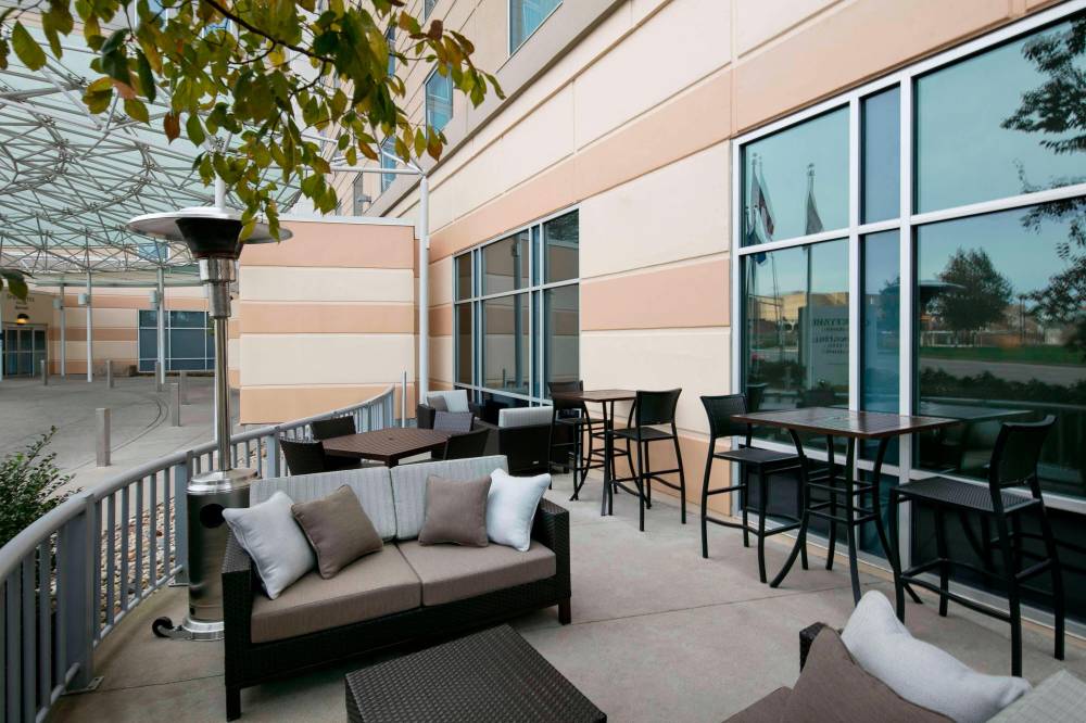 Courtyard By Marriott Indianapolis Downtown 4