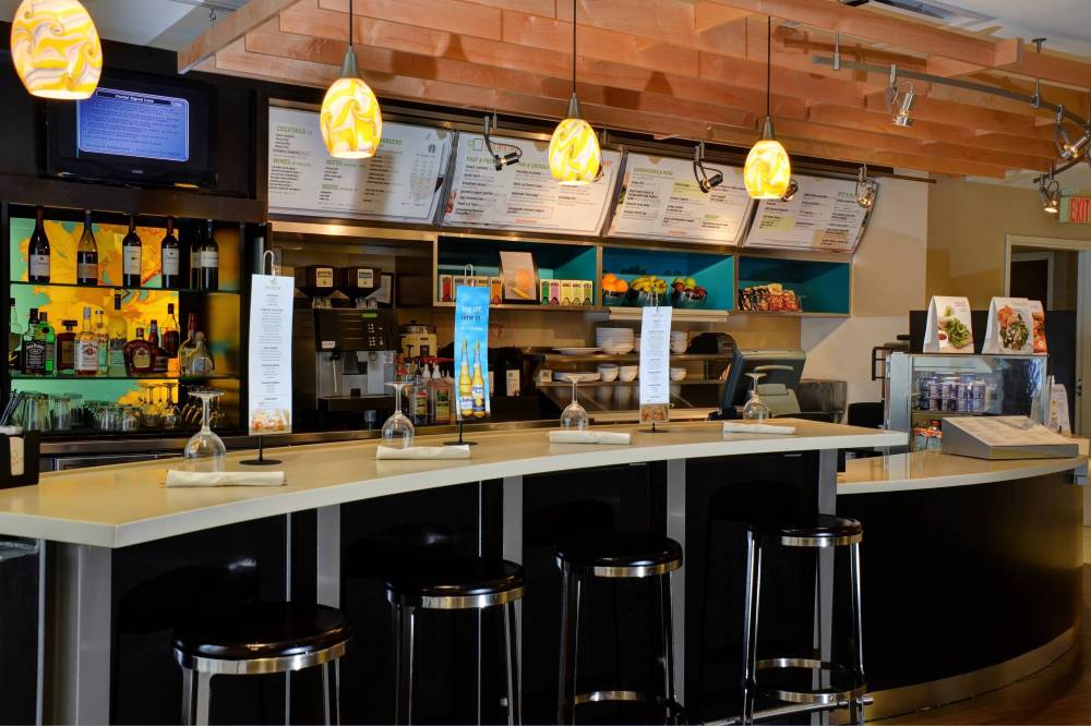 Courtyard By Marriott Indianapolis South 6