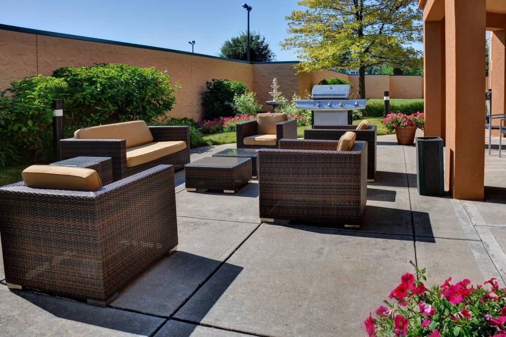 Courtyard By Marriott Indianapolis South 4