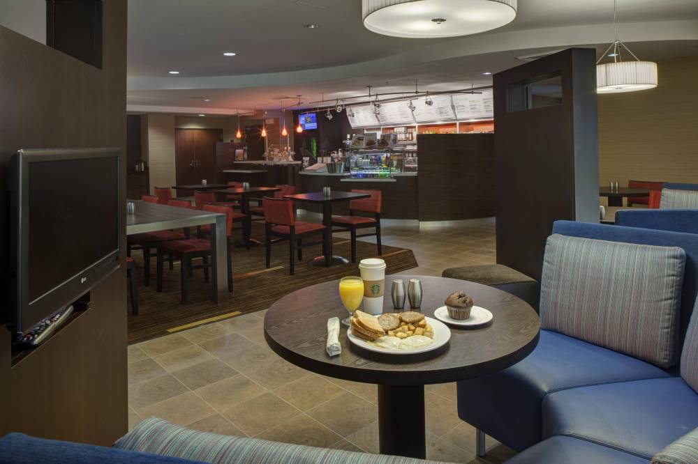 Courtyard By Marriott Jacksonville Orange Park 7