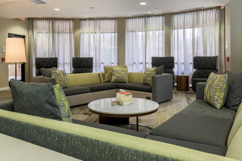 Courtyard By Marriott Las Vegas South 10