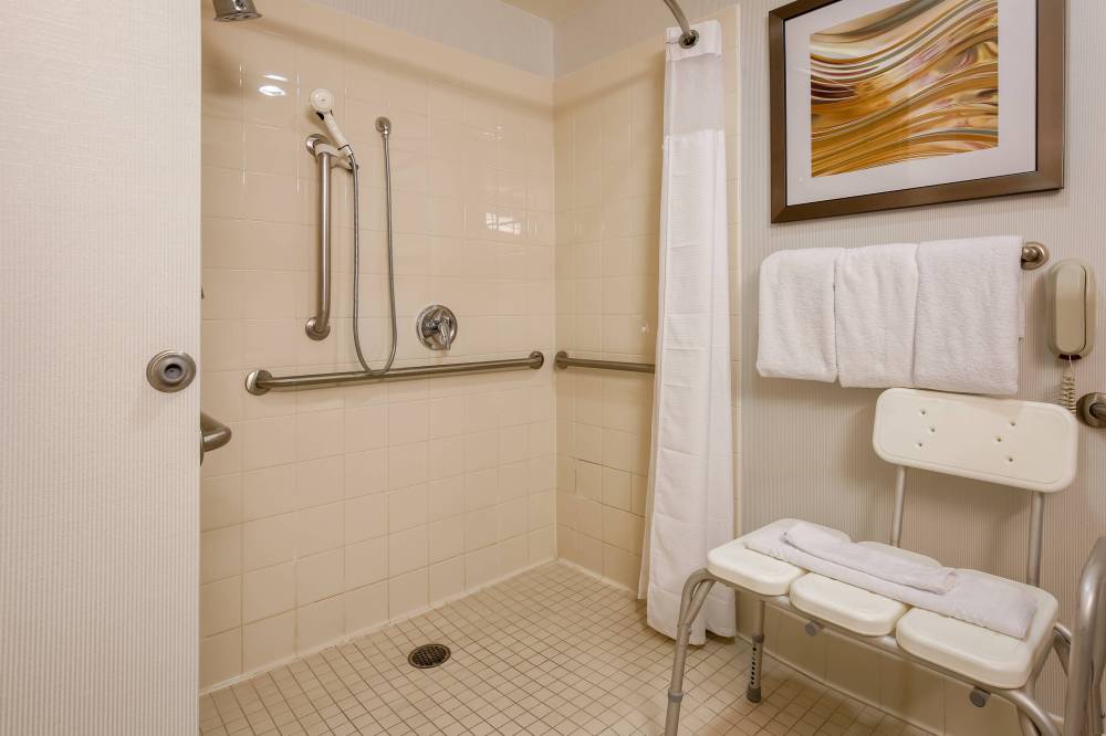 Courtyard By Marriott Las Vegas South 4