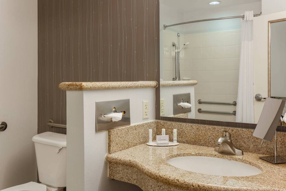 Courtyard By Marriott Las Vegas South 2