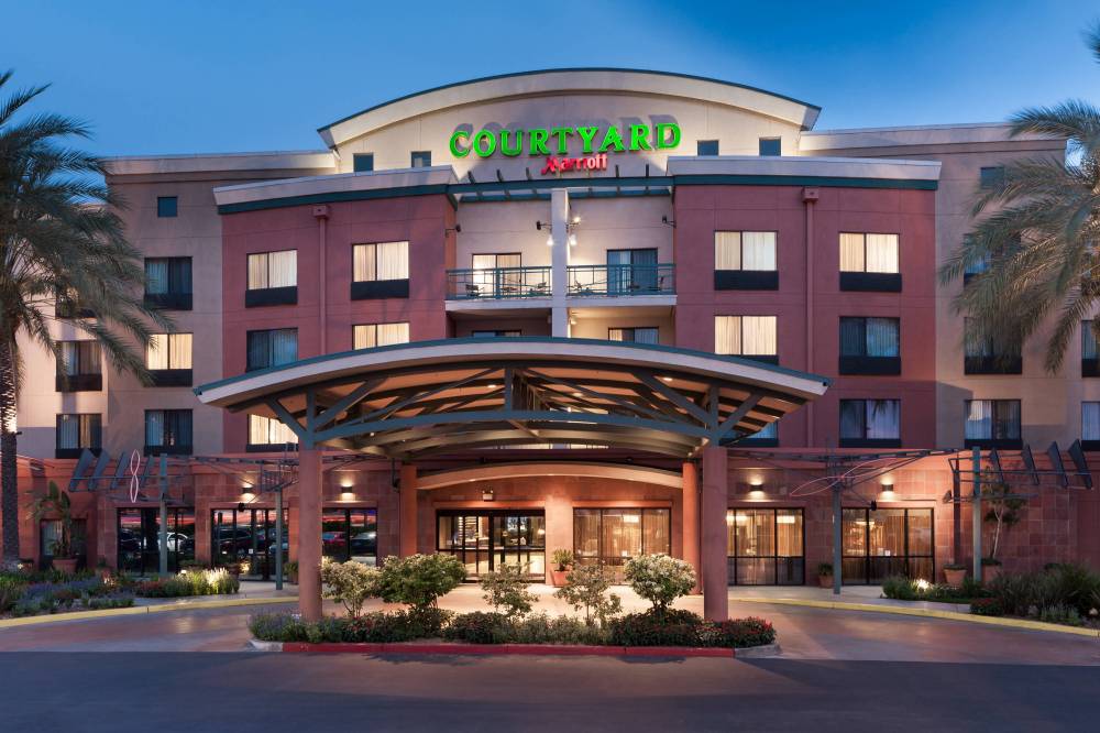 Courtyard By Marriott Los Angeles Burbank Airport 7