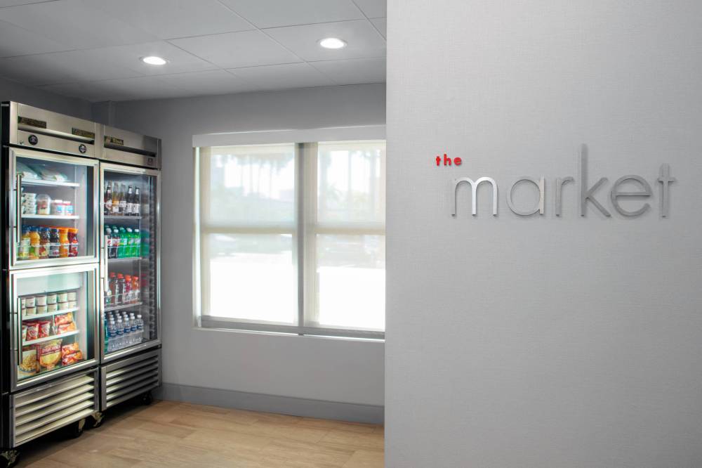 Courtyard By Marriott Miami Aventura Mall 2