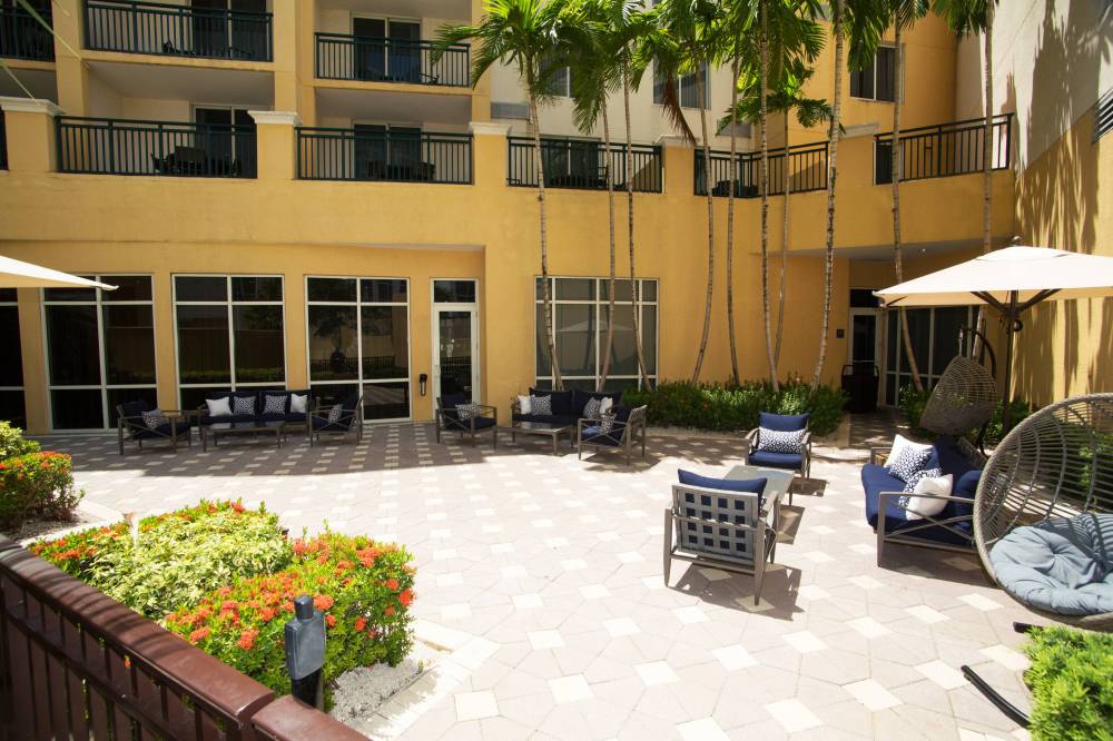 Courtyard By Marriott Miami Dadeland 4