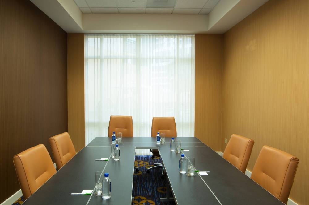Courtyard By Marriott Miami Dadeland 5